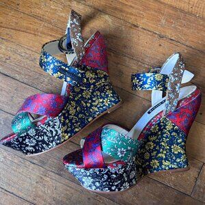 Alice + Olivia floral wedge heels size 7.5